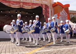 Шахтинские «жемчужины» прошли по Красной площади в Москве Шахтинские «жемчужины» прошли по Красной площади в Москве