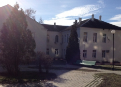 В соседнем с Шахтами Новочеркасске главврач роддома брала взятки по-крупному В соседнем с Шахтами Новочеркасске главврач роддома брала взятки по-крупному