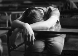 Прямо на уроке в Шахтах умер 18-летний студент колледжа Прямо на уроке в Шахтах умер 18-летний студент колледжа