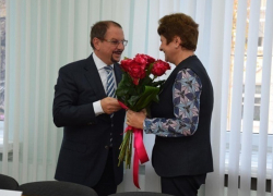 На должность директора школы №41 в Шахтах предложили депутата и предпринимателя Аркадия Гершмана На должность директора школы №41 в Шахтах предложили депутата и предпринимателя Аркадия Гершмана
