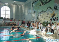 В Шахтах выявили лучших пловцов среди детей В Шахтах выявили лучших пловцов среди детей