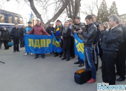 В Шахтах побывал агитпоезд ЛДПР В Шахтах побывал агитпоезд ЛДПР