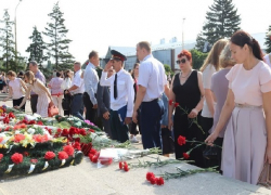 В Шахтах отметили 75 лет со дня освобождения области от фашистских захватчиков В Шахтах отметили 75 лет со дня освобождения области от фашистских захватчиков