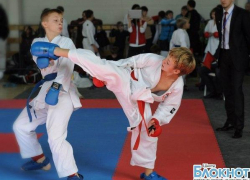 Шахтинский каратист выиграл соревнования со сломанными ребрами Шахтинский каратист выиграл соревнования со сломанными ребрами