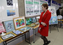 Выставка «ARTволна» проходит в шахтинском институте Выставка «ARTволна» проходит в шахтинском институте