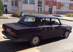 По дороге на работу в Шахтах попала под колеса автомобиля 29-летняя девушка По дороге на работу в Шахтах попала под колеса автомобиля 29-летняя девушка