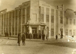 Искусство в массы: из цикла "Пешком по Шахтам" Искусство в массы: из цикла "Пешком по Шахтам"