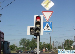 На перекрестке улицы Советской с переулком Донской не работает светофор На перекрестке улицы Советской с переулком Донской не работает светофор