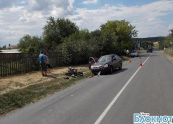 Близ города Шахты в аварию попал 17-летний скутерист Близ города Шахты в аварию попал 17-летний скутерист