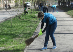 В преддверии городских праздников шахтинцев зазывают на субботник В преддверии городских праздников шахтинцев зазывают на субботник