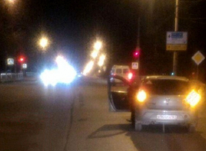 В Шахтах неизвестны мужчина попал под колеса иномарки В Шахтах неизвестны мужчина попал под колеса иномарки