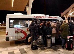 Из Шахт через аэропорт Платов ежедневно будут ходить 30 автобусов Из Шахт через аэропорт Платов ежедневно будут ходить 30 автобусов