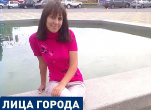 Удивительные цветы из бисера делает шахтинская мастерица Удивительные цветы из бисера делает шахтинская мастерица