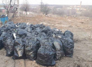 Около 740 тонн мусора вывезли с улицы Терновой в Шахтах Около 740 тонн мусора вывезли с улицы Терновой в Шахтах