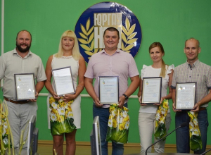 В честь Дня семьи, любви и верности семь семей из Шахт получили награды В честь Дня семьи, любви и верности семь семей из Шахт получили награды