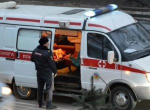 В вылетевшим с дороги ВАЗе в Шахтах пострадали три человека, из них двое детей В вылетевшим с дороги ВАЗе в Шахтах пострадали три человека, из них двое детей