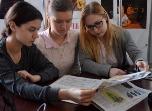 Шесть шахтинцев и три юных журналиста из Каменоломен победили на конкурсе «Юный журналист Дона» Шесть шахтинцев и три юных журналиста из Каменоломен победили на конкурсе «Юный журналист Дона»