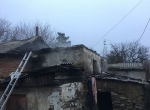 В сгоревшем доме на улице Заречной погиб шахтинец В сгоревшем доме на улице Заречной погиб шахтинец