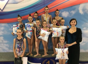 Девять медалей открытого турнира по художественной гимнастике завоевали шахтинки Девять медалей открытого турнира по художественной гимнастике завоевали шахтинки