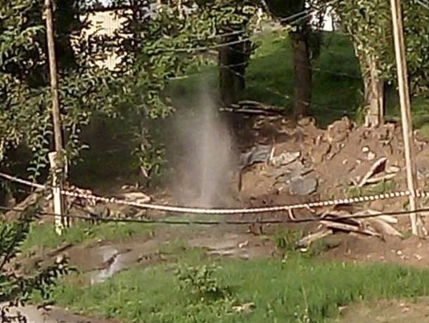 Новый фонтан забил на ХБК в Шахтах Новый фонтан забил на ХБК в Шахтах