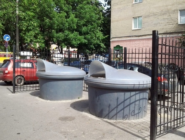 Аккуратные площадки или вонючие кучи: какими могли бы быть мусорники в Шахтах Аккуратные площадки или вонючие кучи: какими могли бы быть мусорники в Шахтах