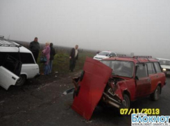На трассе «Шахты-Костиково» столкнулись две машины