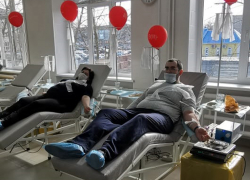 В национальный День донора коллектив шахтинской станции переливания крови принимает поздравления