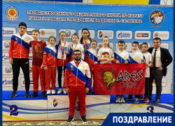 9 медалей привезли из Калмыкии в Шахты спортсмены клуба каратэ «Арес»