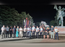 Полицейские и представители общественного совета зажгли свечи в память о жертвах Великой Отечественной