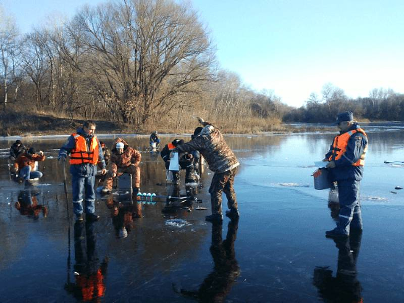 Спасатели напоминают о безопасности на воде в зимний период